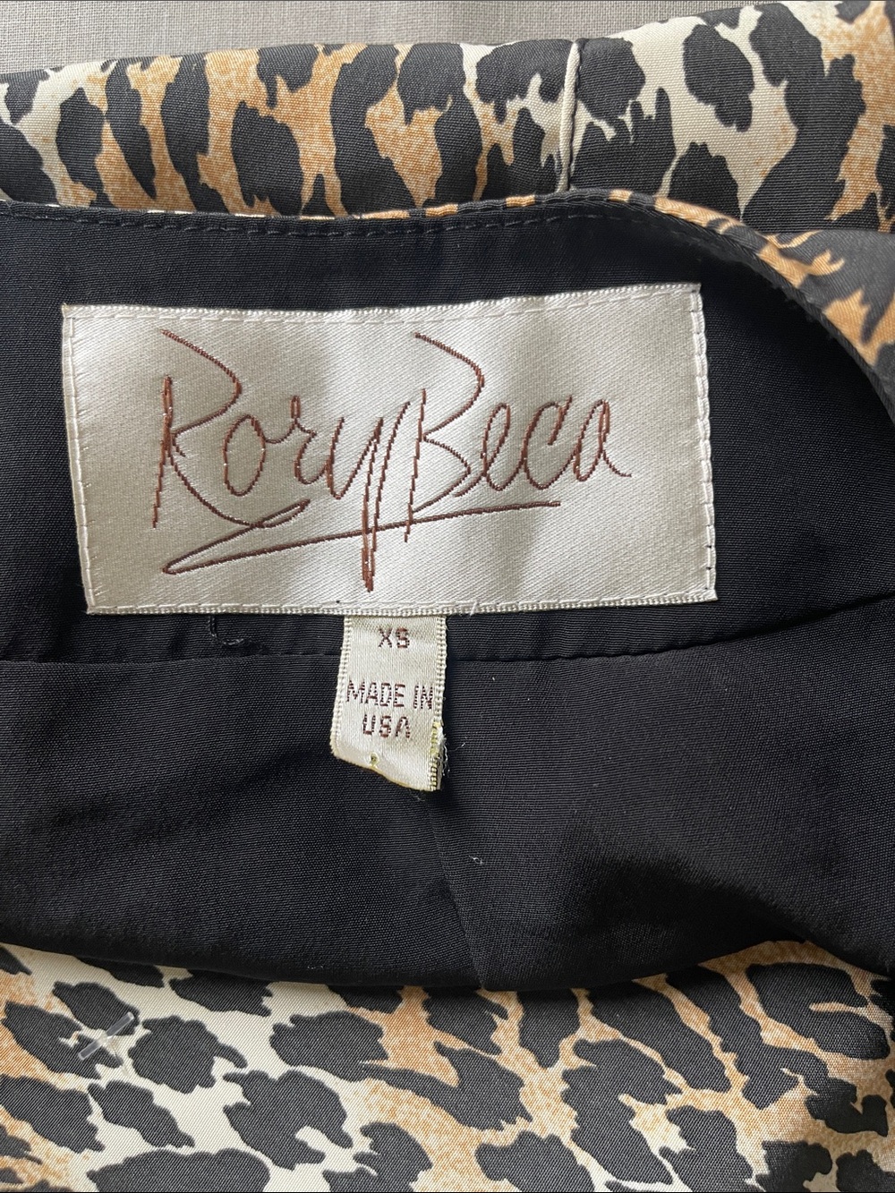 Rory Beca Leopard-Print Long Sleeve Open Blazer with Black Trim EUC Size XS - Picture 5 of 5
